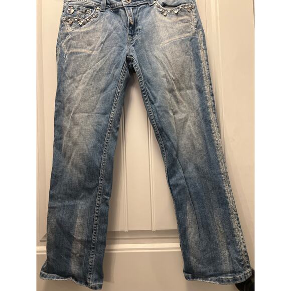 Miss Me Women’s Mid Rise Stretch‎ Embellished Cropped Denim Jeans Size 29 Blue - Picture 3 of 7